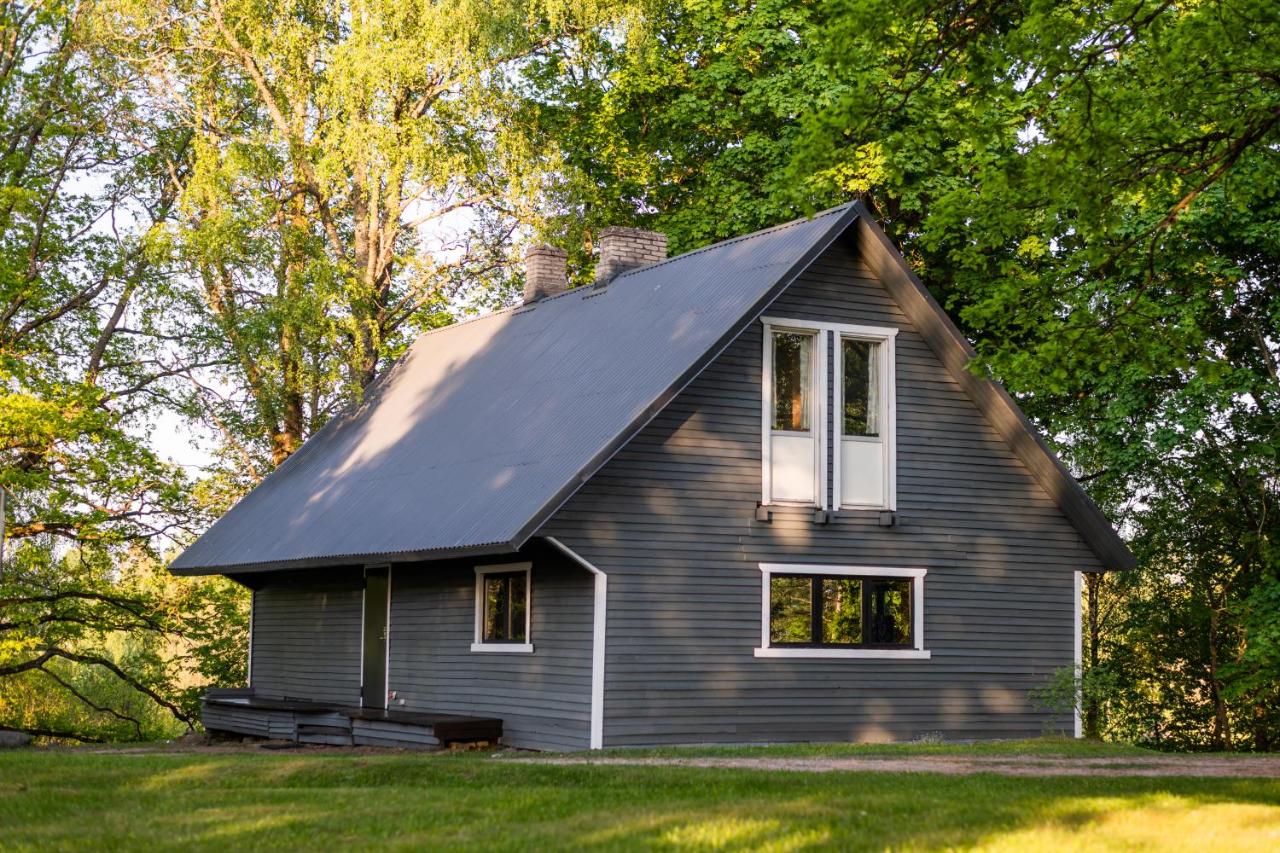 TaaliHomes Vanaküla Puhkemaja - Saun ja kümblustünn hinnas - B&B Vanaküla