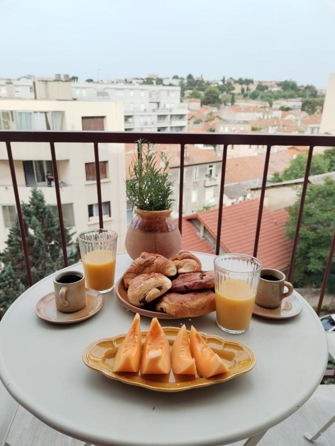 Massilia Calling appartement Marseille proche métro climatisé bien décoré - B&B Marsiglia