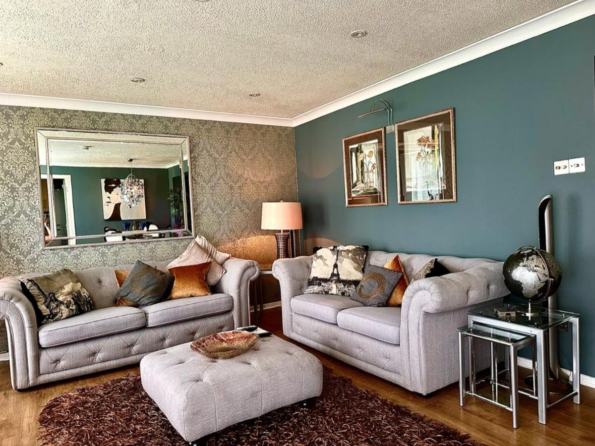 Luxury Two-Bedroom Penthouse Apartment 1