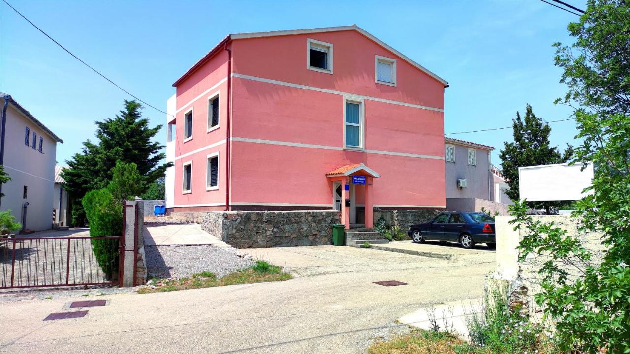 Apartmani Anastazija - Ferienwohnung Karlobag
