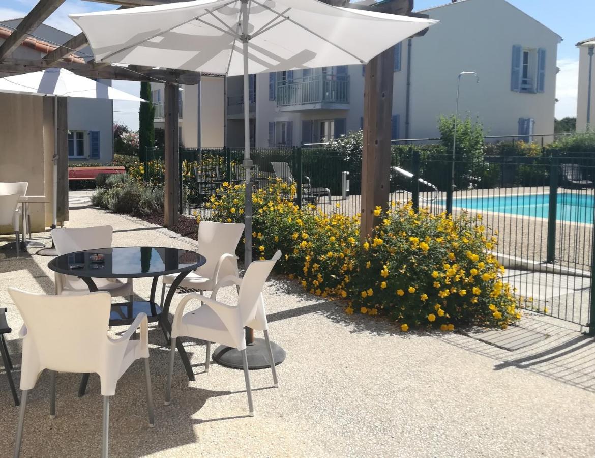 Résidence services Les Essentielles Sainte Soulle - Chambres d’hôtes