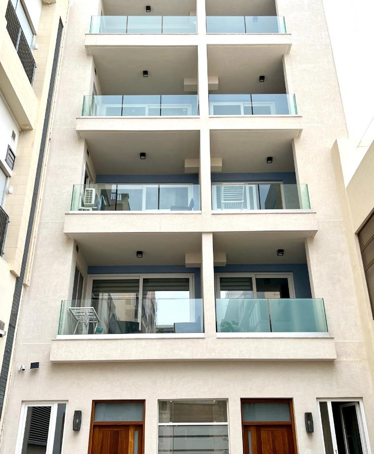 Sliema 2BR Backyard Flat by Arco Collection - B&B Sliema