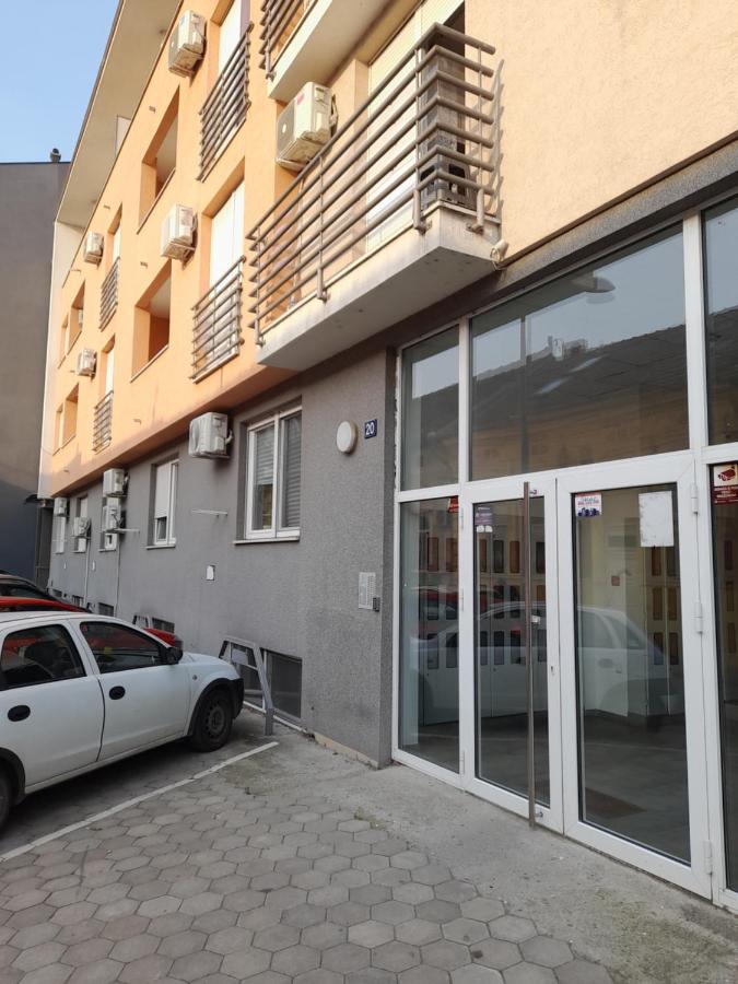 Nikola NS - Ferienwohnung