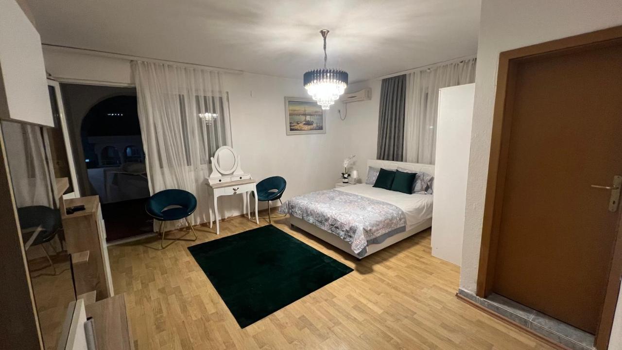 Studio with Balcony