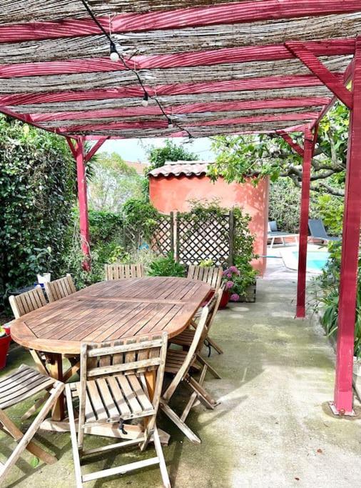 Studio Love Les Orangers - Piscine - 15mn plage - 5 kms - B&B Six-Fours-les-Plages