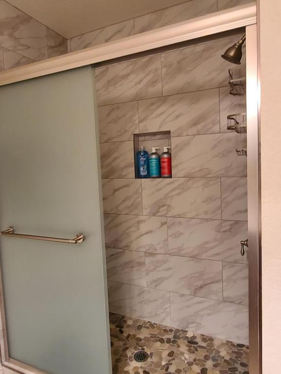 2bed 1 bath condo near Nellis afb & the strip - B&B Las Vegas