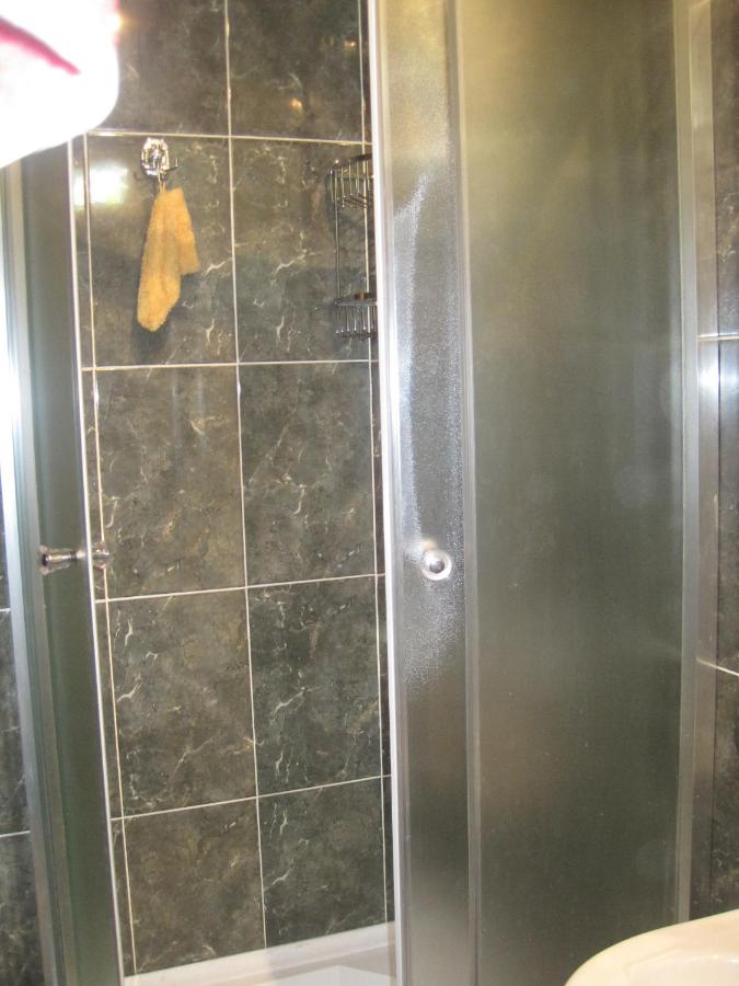 Chambre Double avec Salle de Bains Commune
