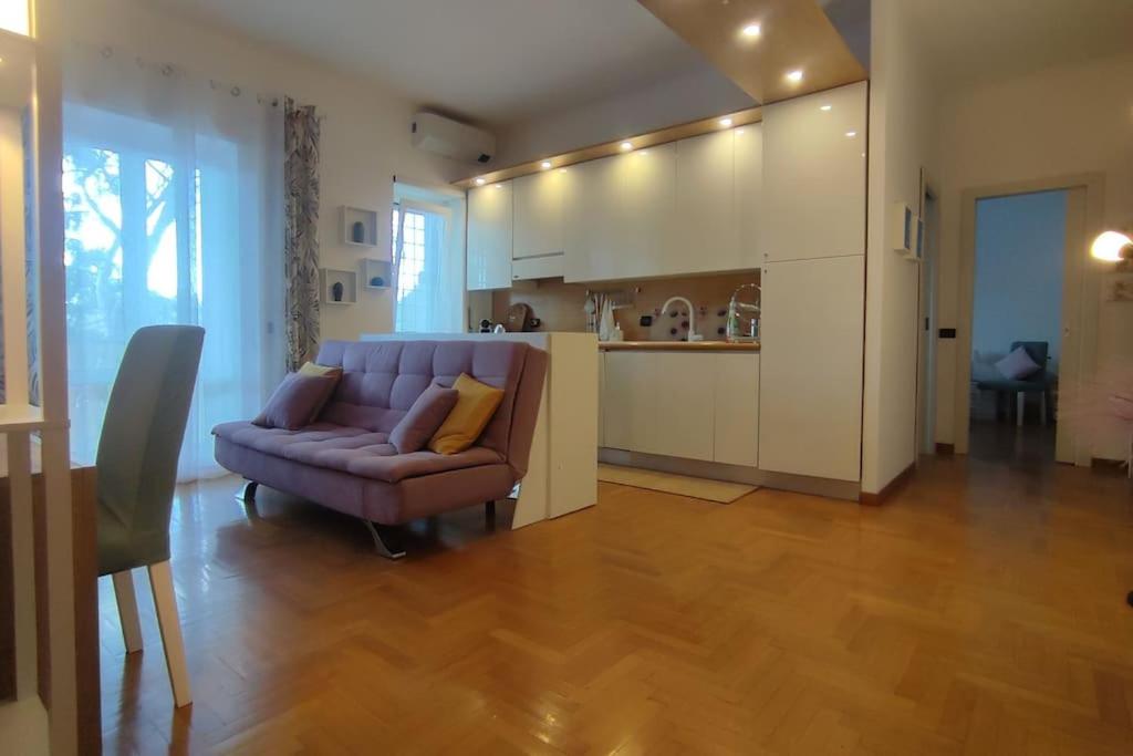 B&B Rome - Gastaldi House, EUR Mostacciano, delizioso flat - Bed and Breakfast Rome