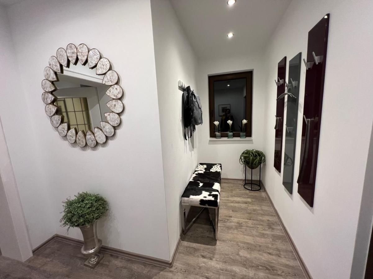 Großes Wellnesshaus Morgengau Sauna, Wirlpool, Infrarot & Garten im Thüringer Wald - B&B Rotterode