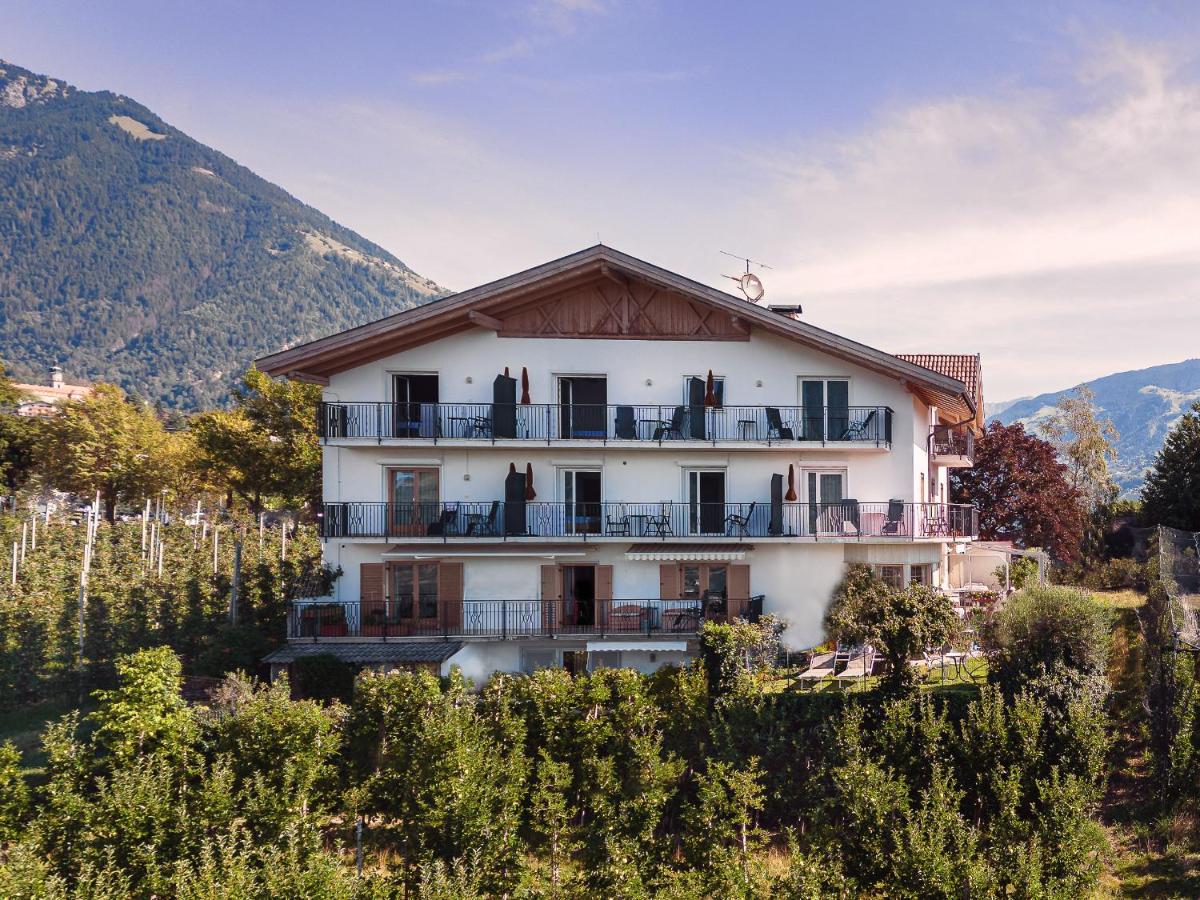 B&B Tirolo - Garni Hotel Walburg - Bed and Breakfast Tirolo