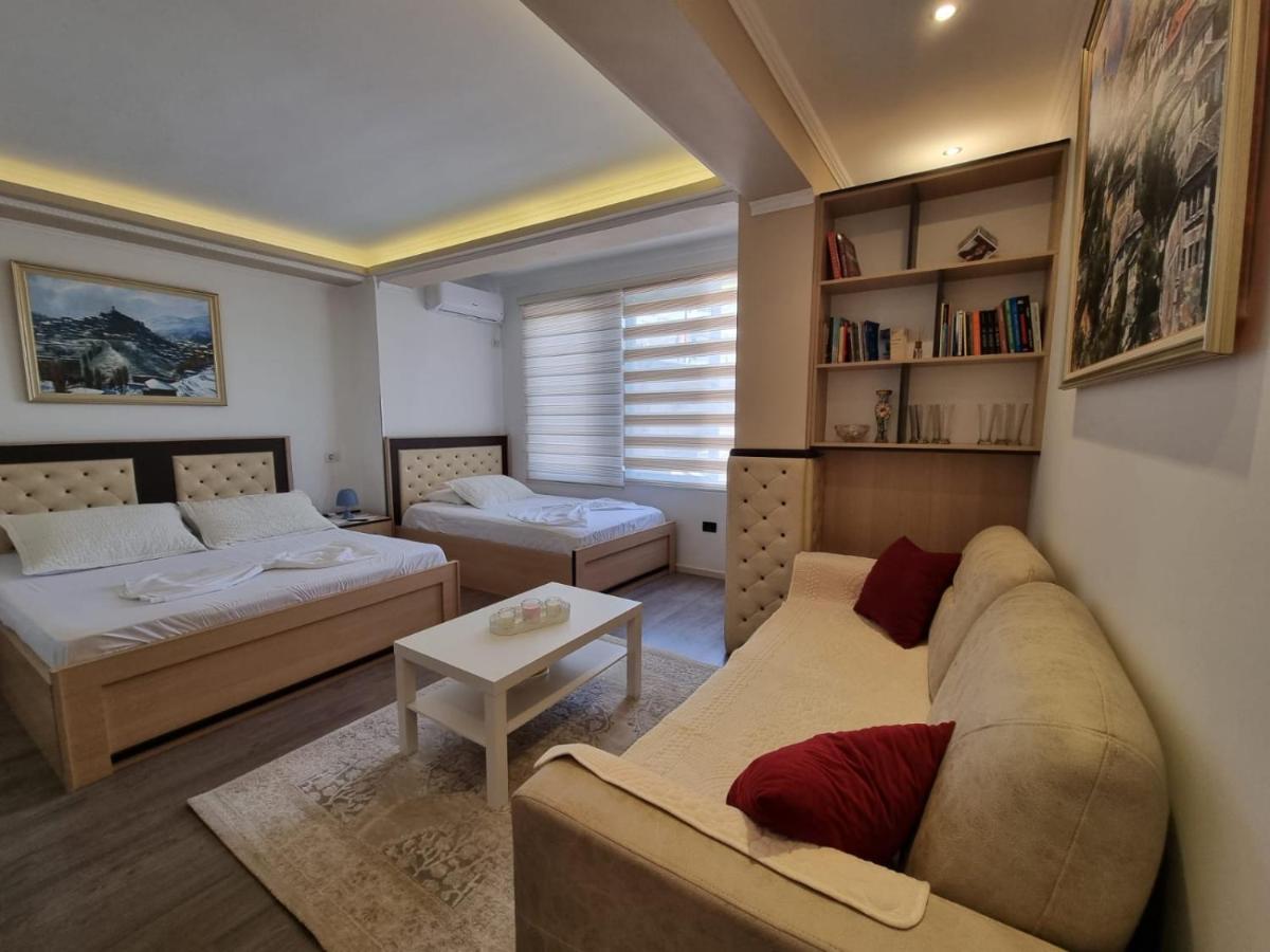 Double17 Apartaments - Chambres d’hôtes Gjirokastër