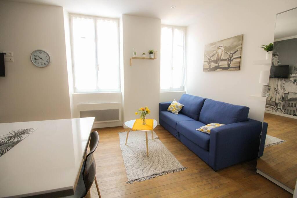 B&B Angoulême - Le Pastel - grand studio rénové - Bed and Breakfast Angoulême