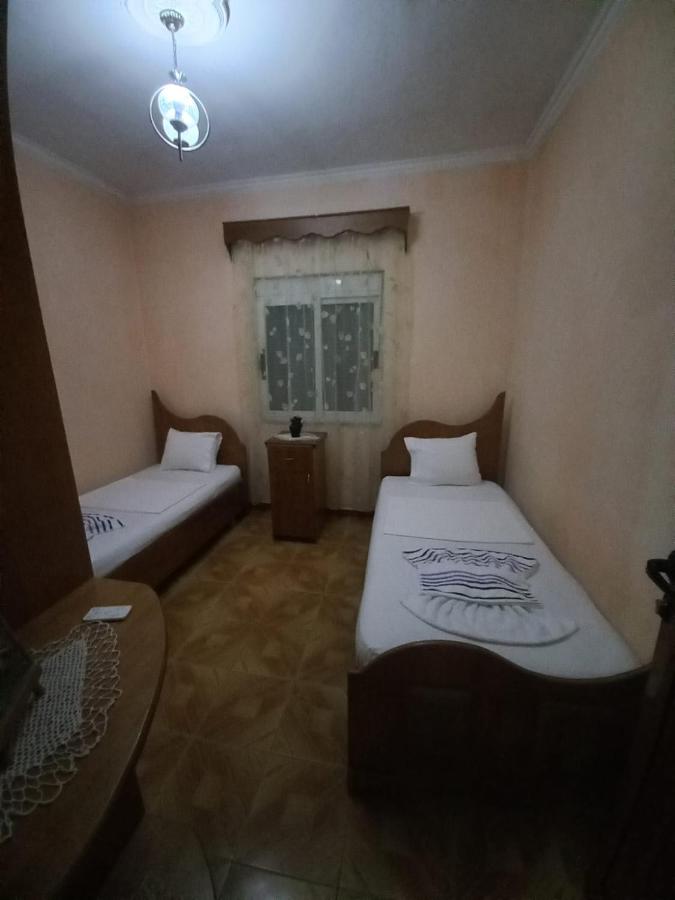 Doppelzimmer mit eigenem externen Bad