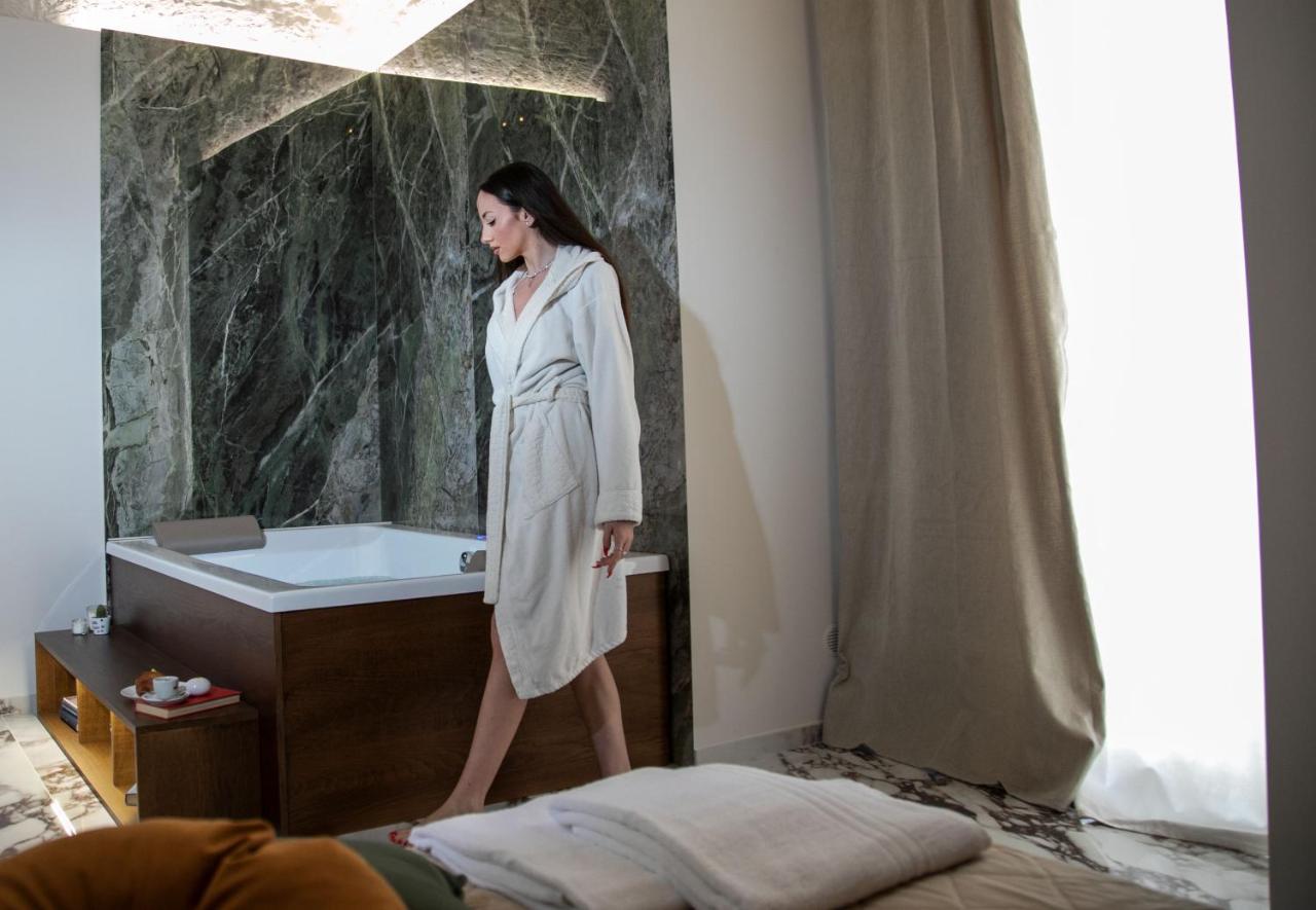 Kamer met Queensize Bed en Bubbelbad