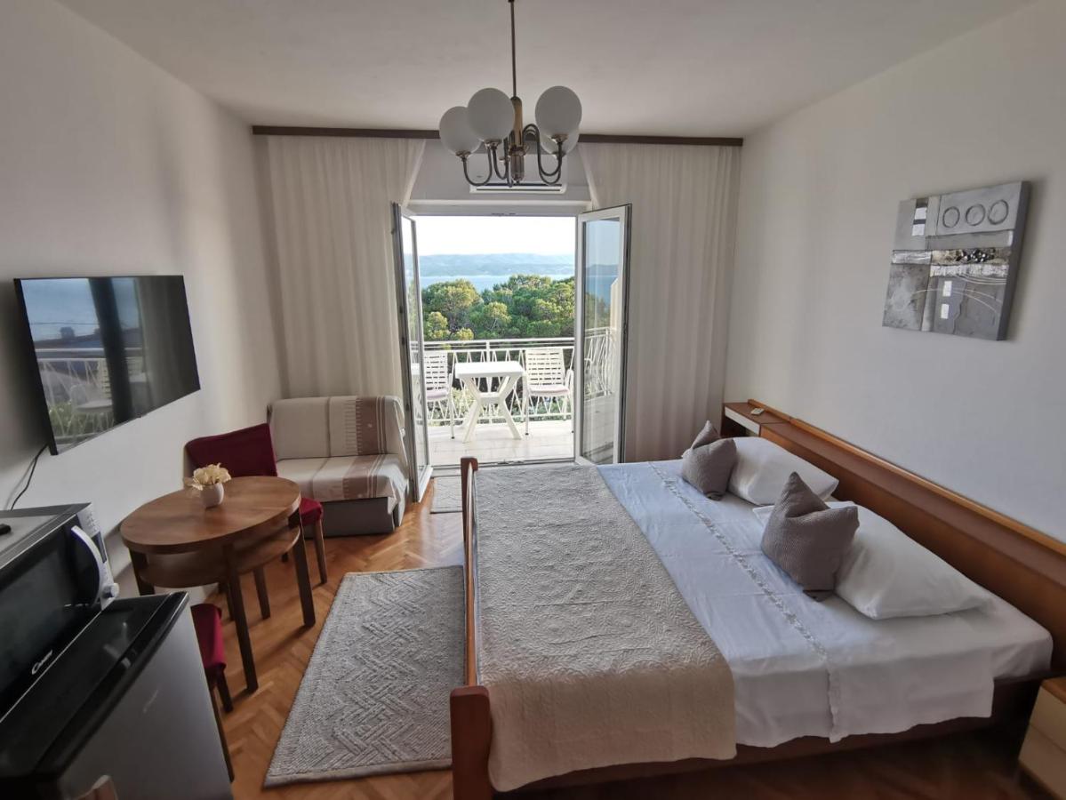Triple Room with Balcony and Sea View