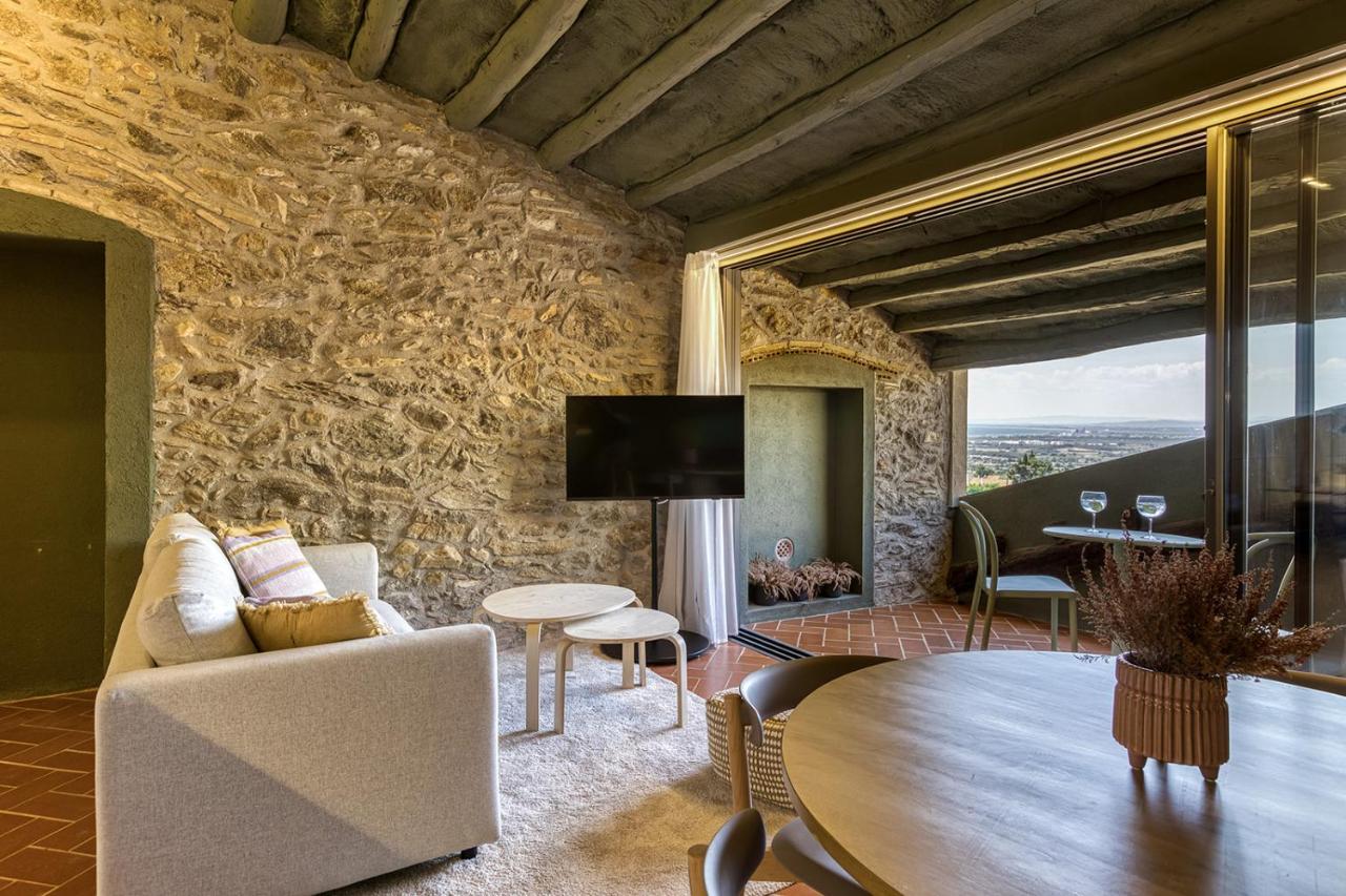 Studio Apartment with Sea View