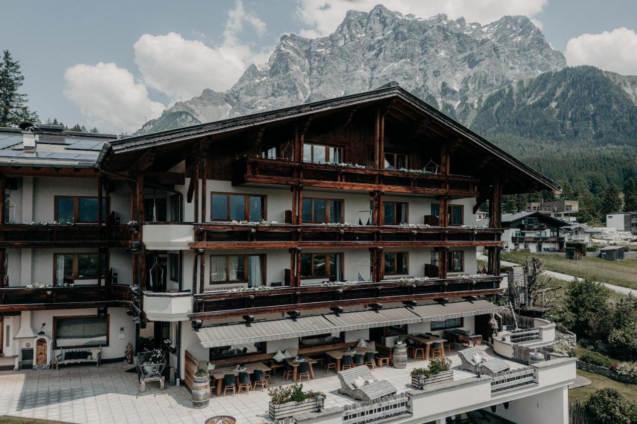 Alpenappartements Cristall - Bed and Breakfast