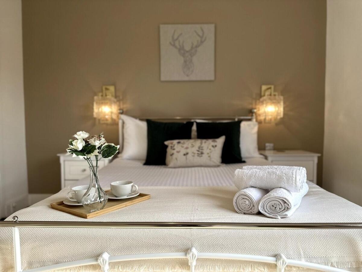 Deluxe Stays @ Libra Spaces - B&B