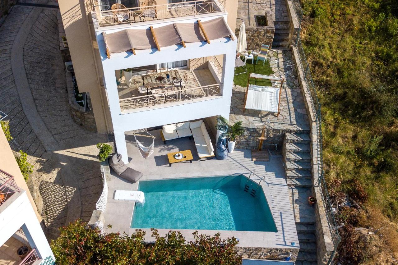Villa con piscina privada