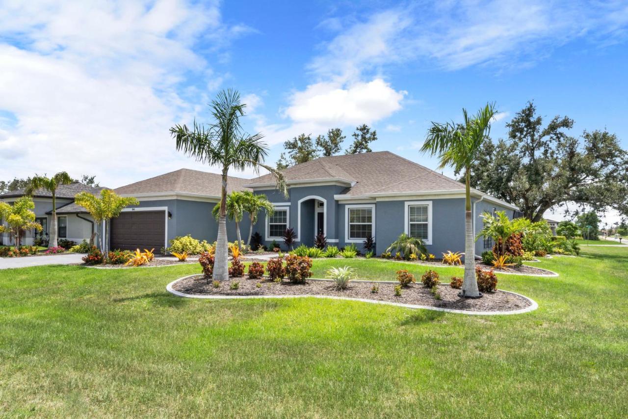 Beautiful Cape Coral Oasis! King Bed, BBQ, Heated Pool, PVT Yard & Much More! - Ferienwohnung Cape Coral