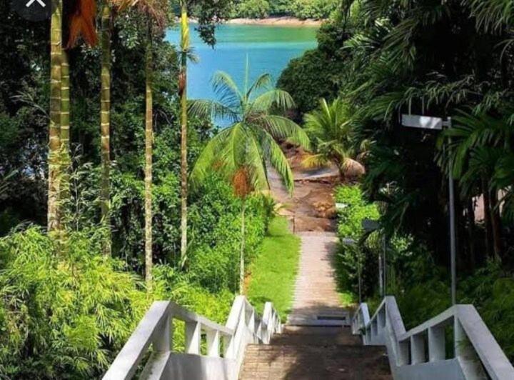 Ubatuba Prime House ap2 - B&B