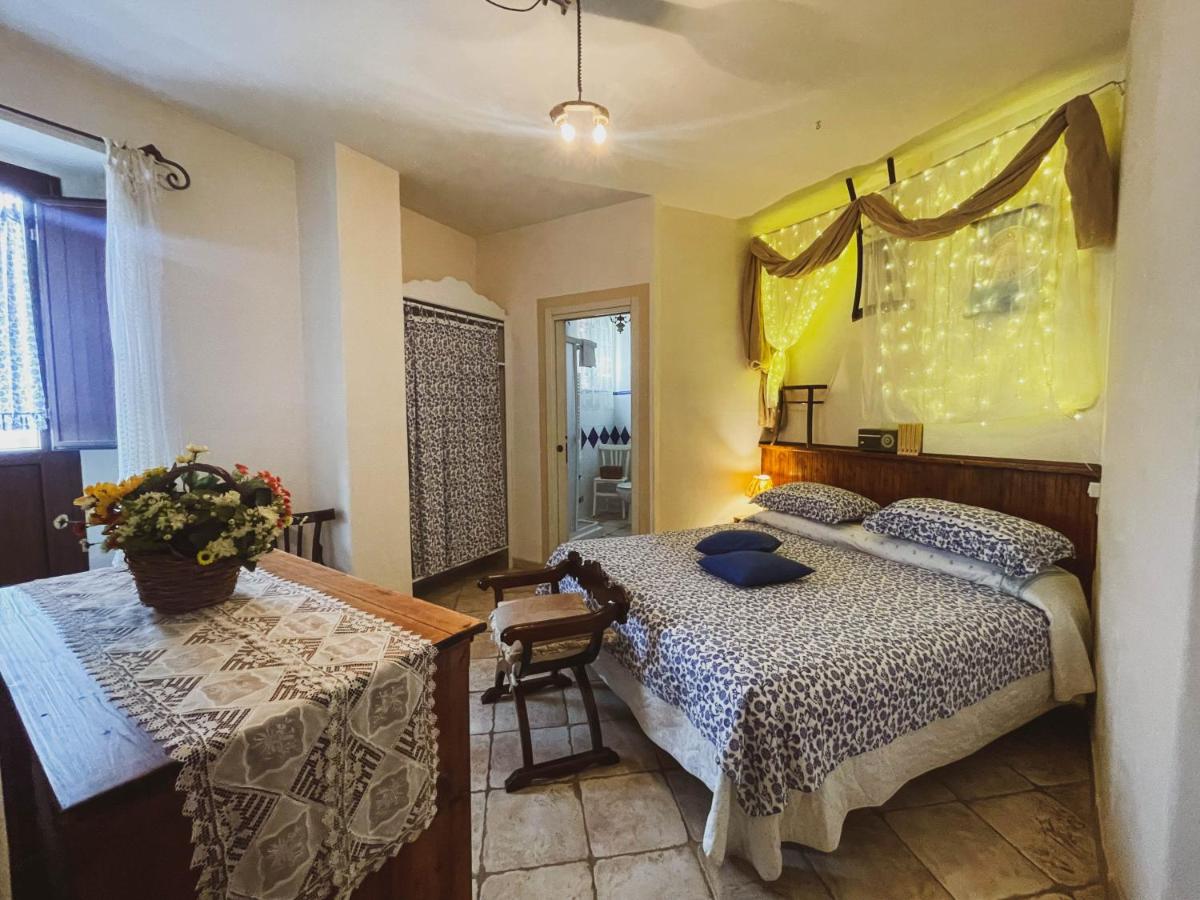 Chambre Double ou Lits Jumeaux avec Salle de Bains