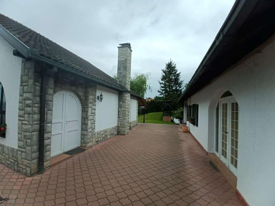 Apartman u potkrovlju - Ferienwohnung