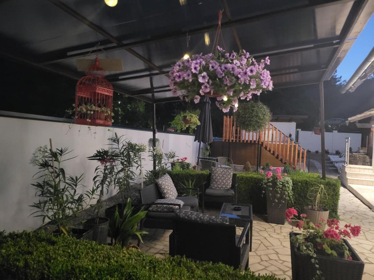 Apartamento con vistas al jardín