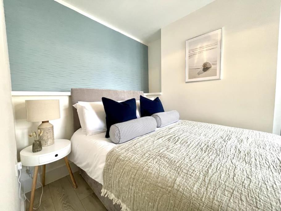 Lush Porthcawl 1 bedroom Apt, Prime Location - B&B Porthcawl
