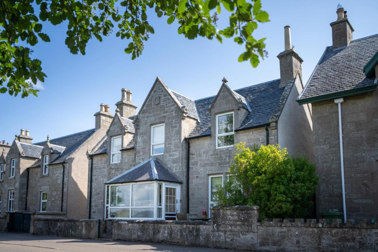 B&B Nairn - Seaview House - A Traditional Home by the Beach - Bed and Breakfast Nairn