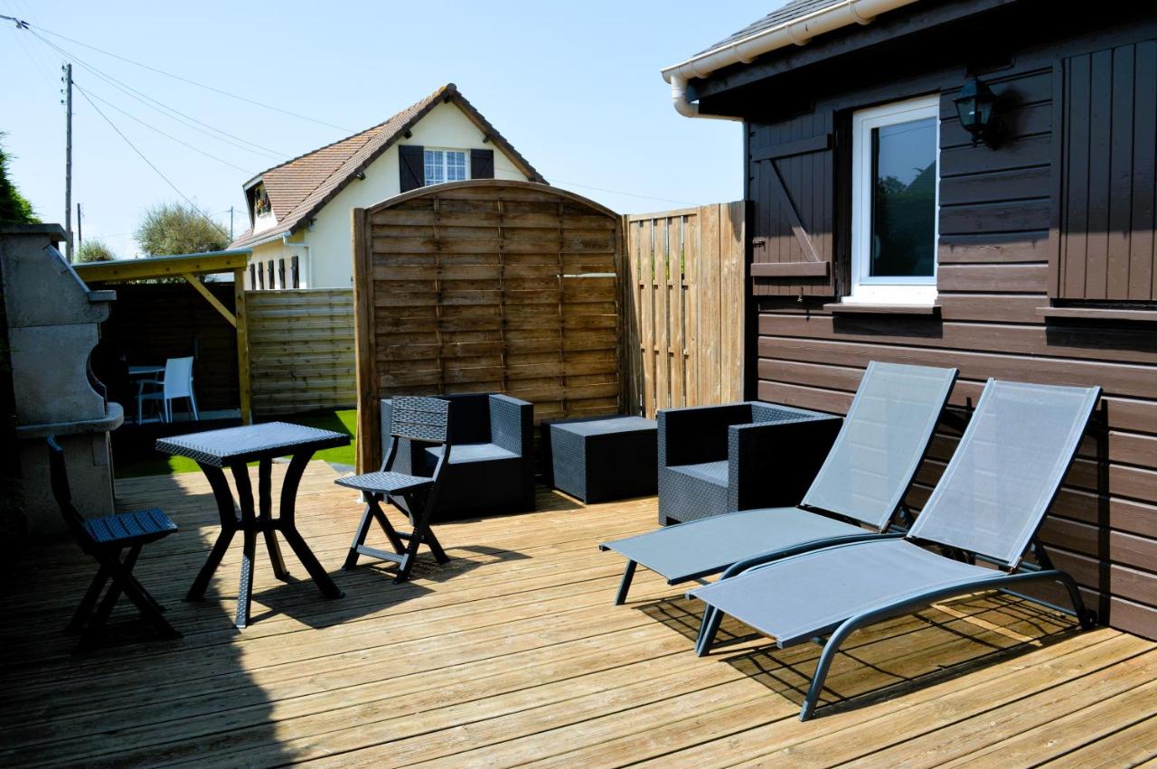 Le Chalet à Hub - extérieur, proche de la plage - B&B Asnelles