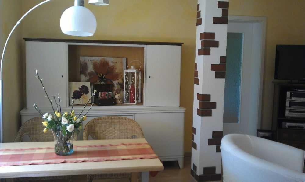 Two-Bedroom Apartment with Shower 