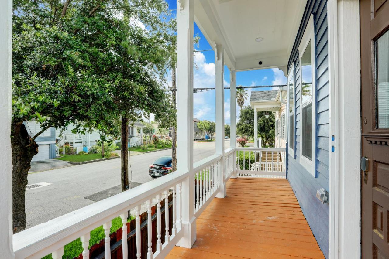 Renovated Beach Bungalow! - B&B