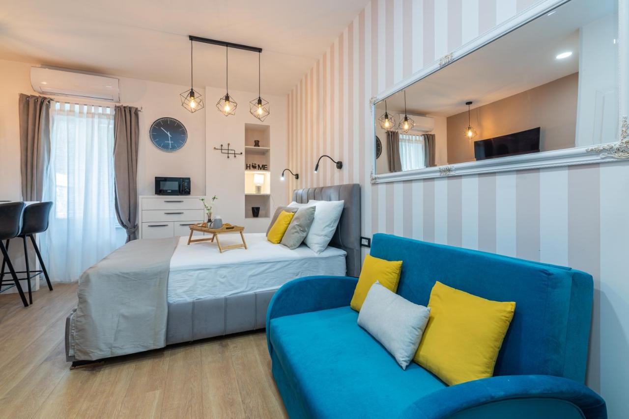 Apartments & rooms SIX - B&B