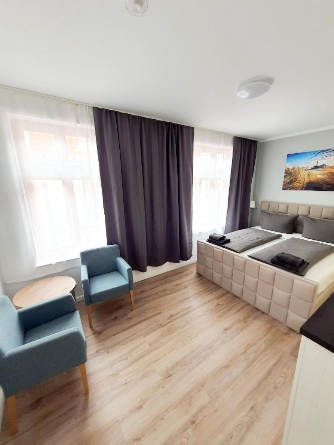 Apartment 7