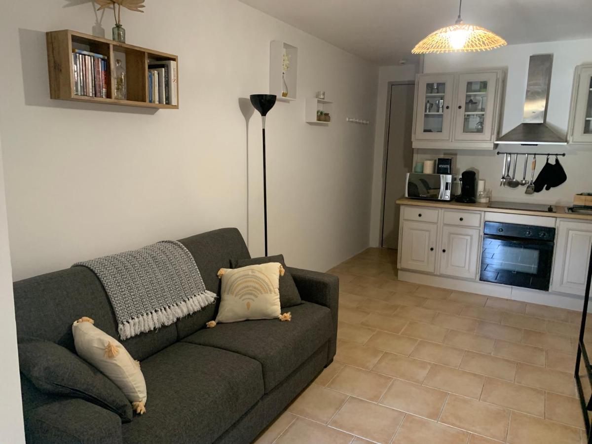 Studio tout équipé de 27m2, à 100m de la mer, et 500m des commerces - B&B Algajola