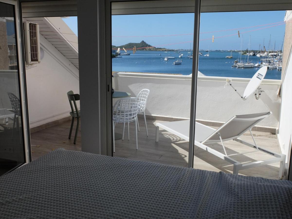 Appartement de charme , Marina Royale, Marigot - Bed and Breakfast