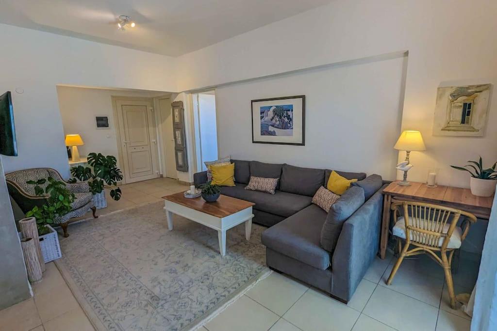 Scopas Apartment - B&B Parikia