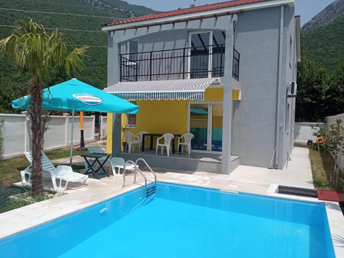 B&B Herceg Novi - House with pool - Mitrovic - Bed and Breakfast Herceg Novi