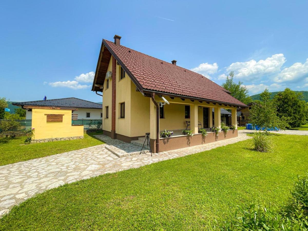 Holiday home Avita - B&B Bihać