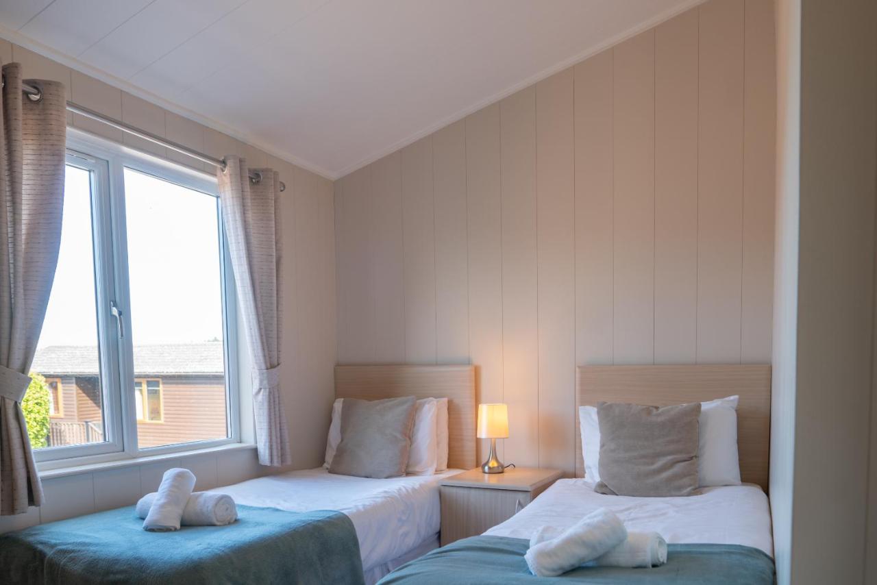 4 Atlantic Crescent Lodge - 2 Bed-Sleeps 4-TJS4AC - B&B