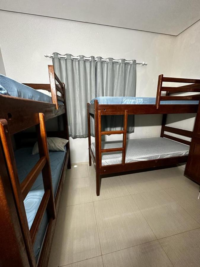 Einzelbett im Männerschlafsaal