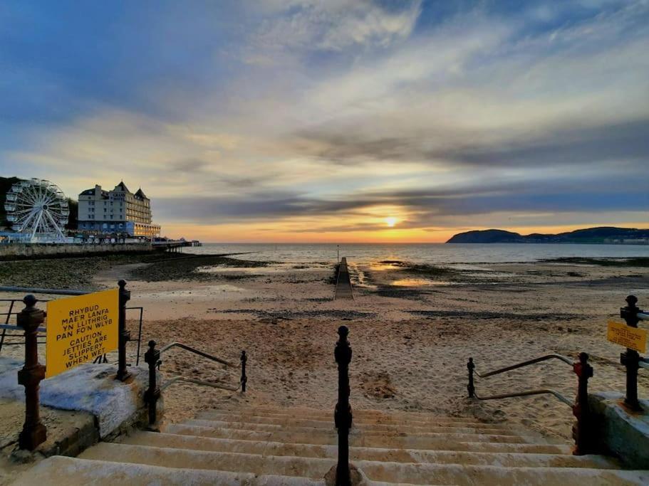 Mona Lodge - 3 bed cottage in Llandudno - Ferienwohnung