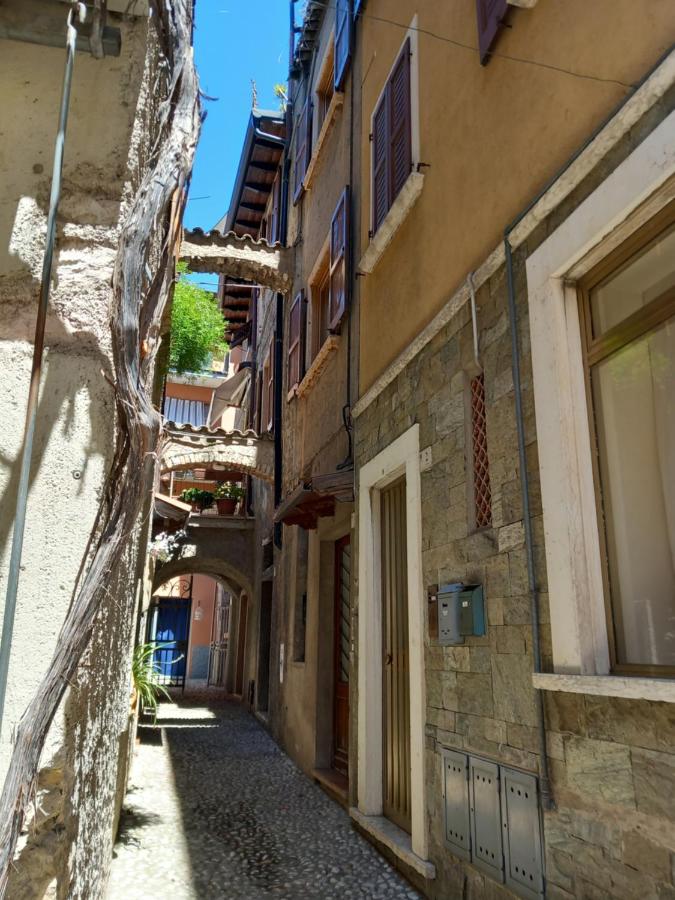 Malcesine with Charme - Family&friends Superior 2 bedrooms apartment - B&B Malcesine