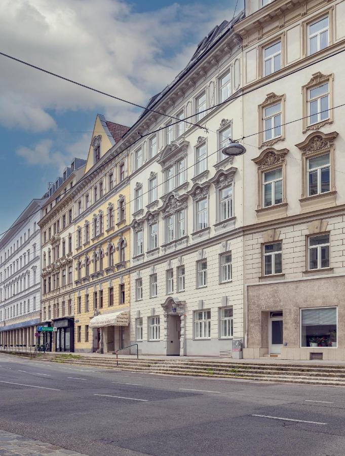 The 77 ALMA - Ferienwohnung Wien