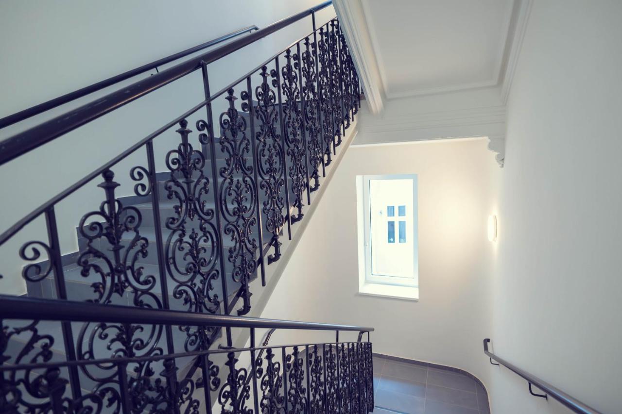 The 77 BERTA - B&B Viena