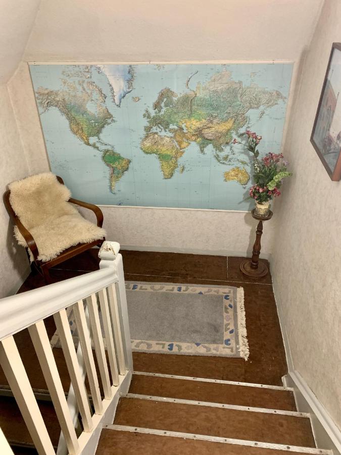 Große Ferienwohnung mit Loggia und Garten in Cottbus (direkt am Klinikum) - B&B