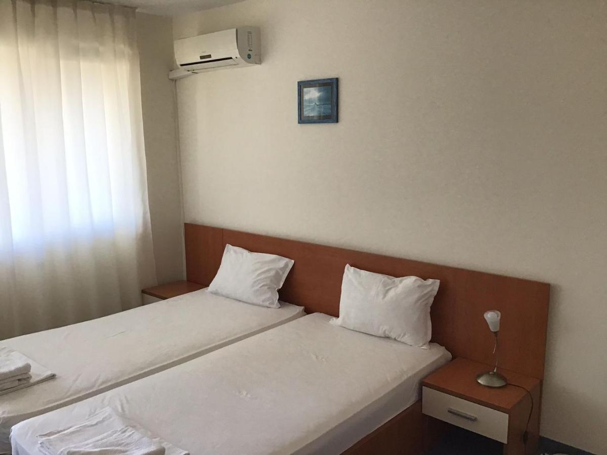 Double or Twin Room with Sea View