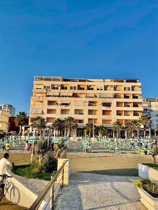 Durres beach apartment - B&B