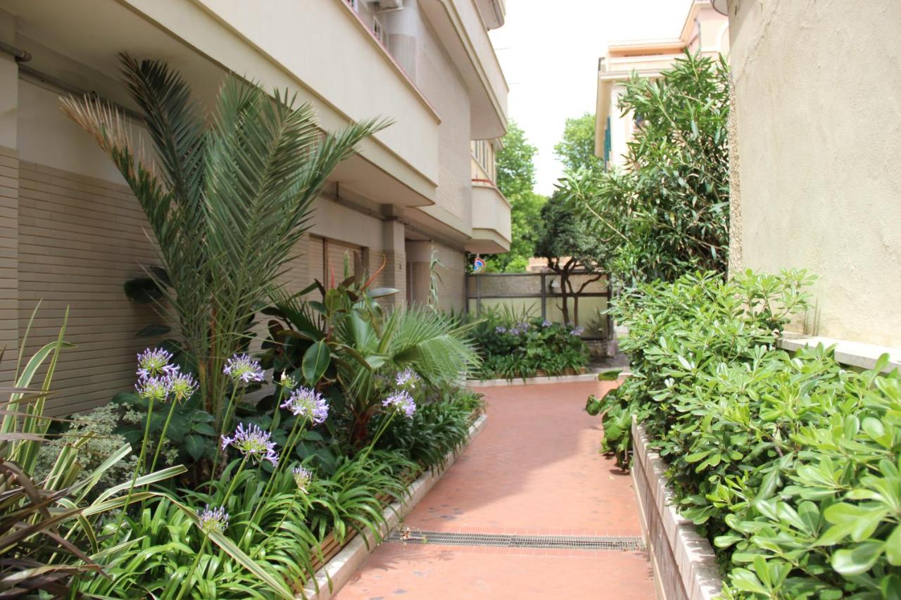 Appartamento Lungomare Toscanelli - Bed and Breakfast